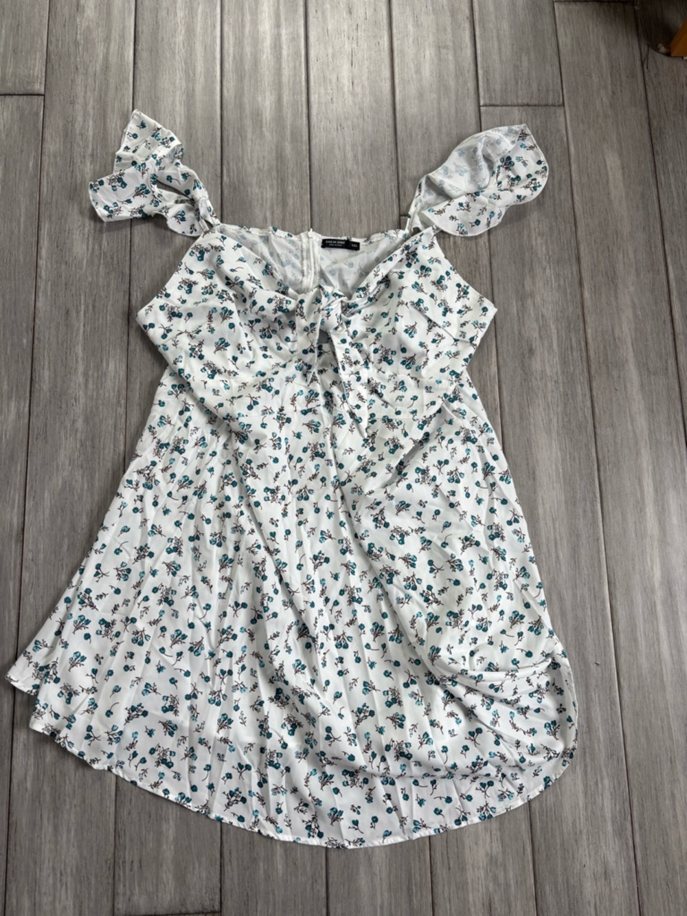 SHEIN Curve White Floral Tie-Front Sundress with Teal Accents